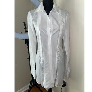 WOMEN'S WHITE BUTTON DOWN LONG SLEEVE SHIRT SIZE MEDIUM